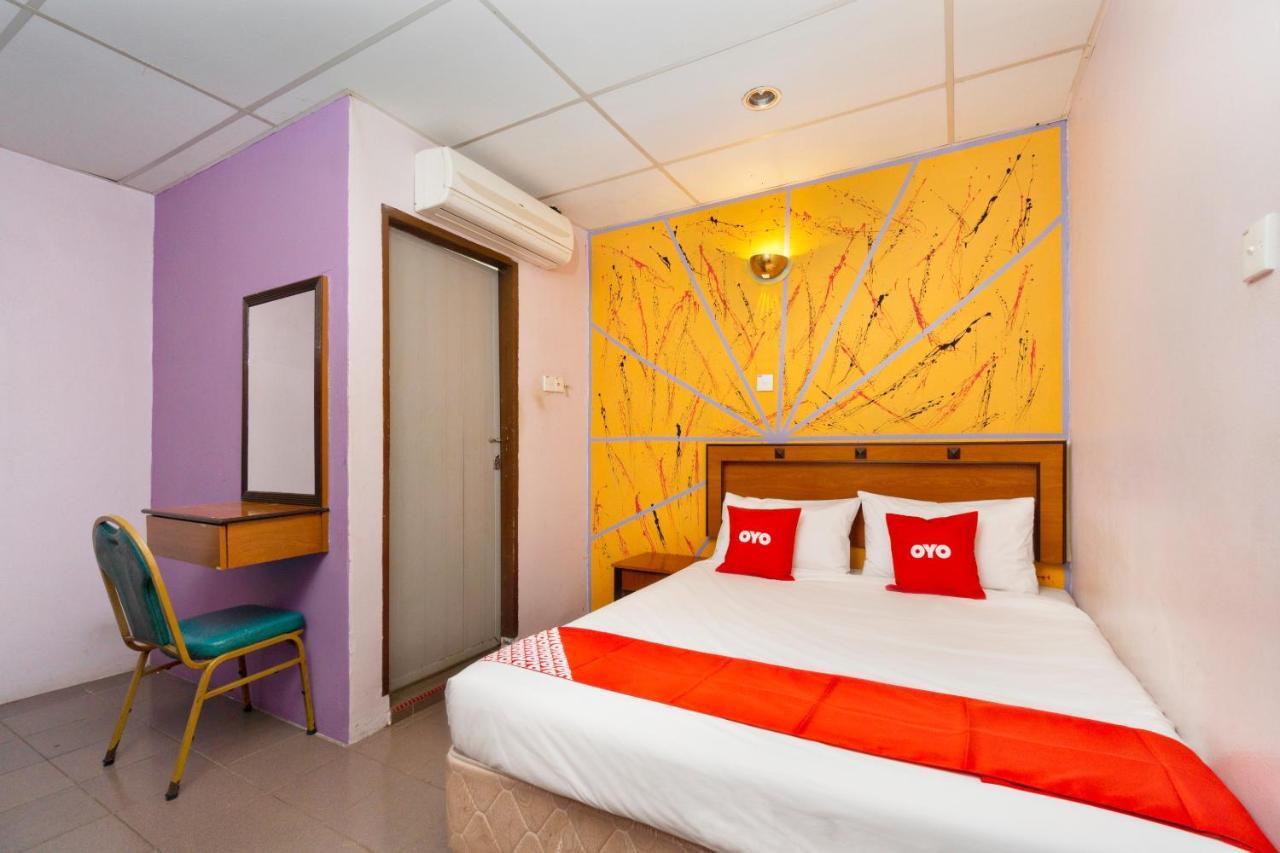 Hotel Dj Palace Lumut Kültér fotó