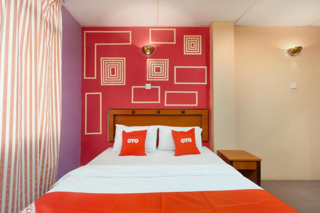 Hotel Dj Palace Lumut Kültér fotó