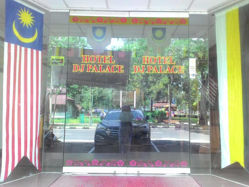 Hotel Dj Palace Lumut Kültér fotó