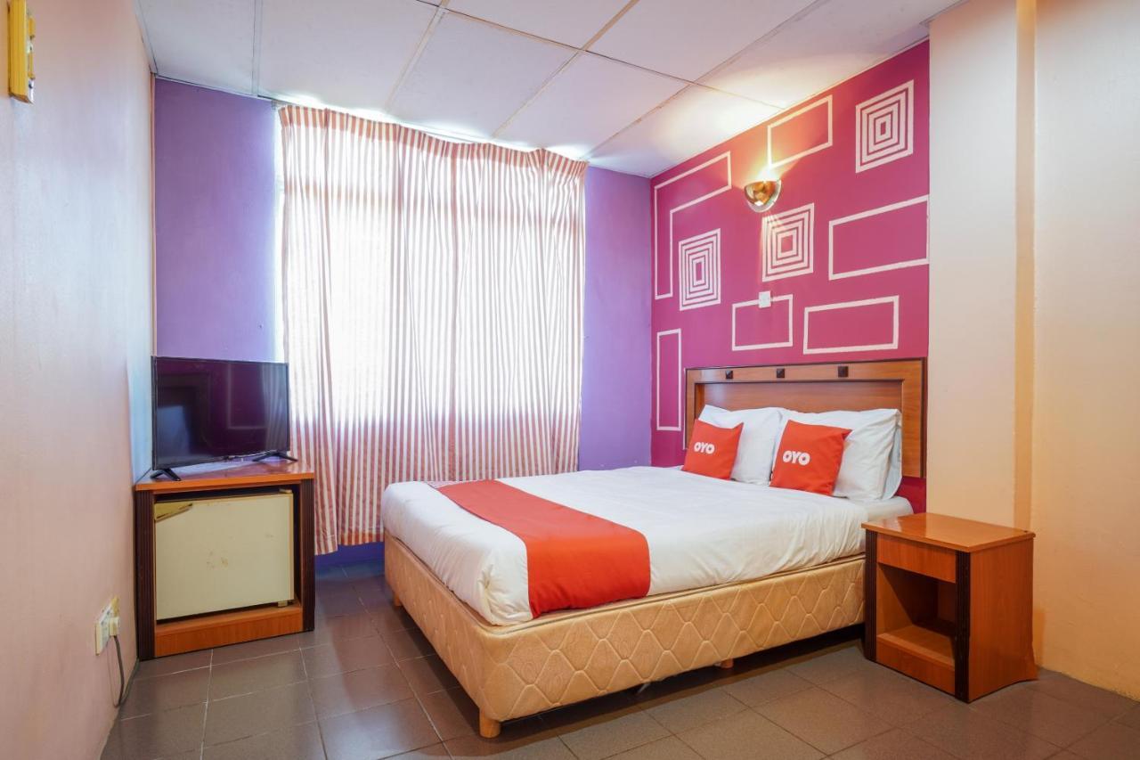 Hotel Dj Palace Lumut Kültér fotó